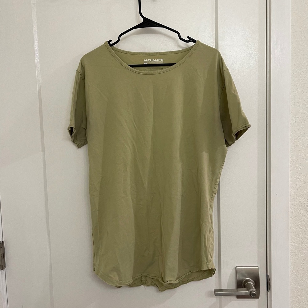 Alphalete Green Womens Workout Shirt Sporty Loungewear Modern Casual